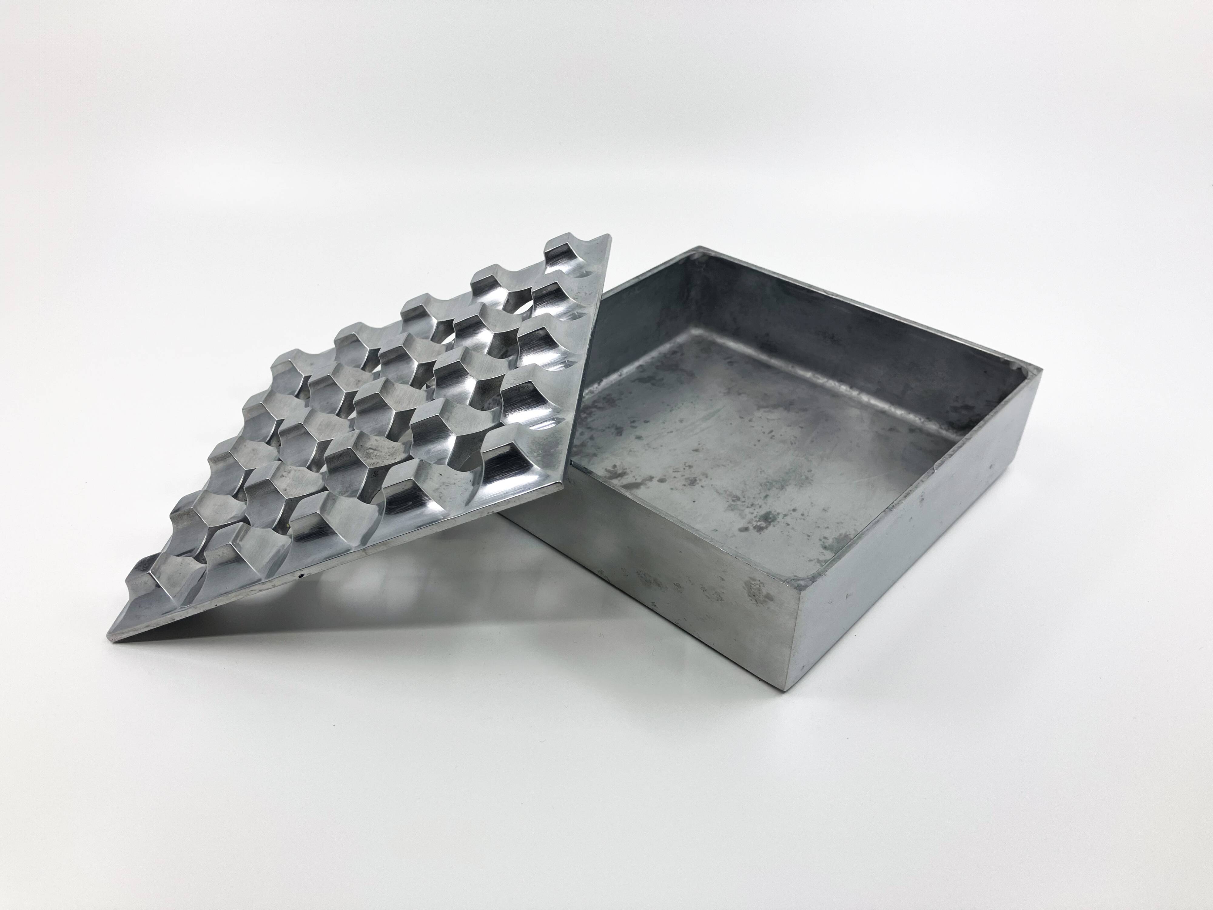 Ultima 15 ashtray • Design Ljungberg & Bäckström • 1970