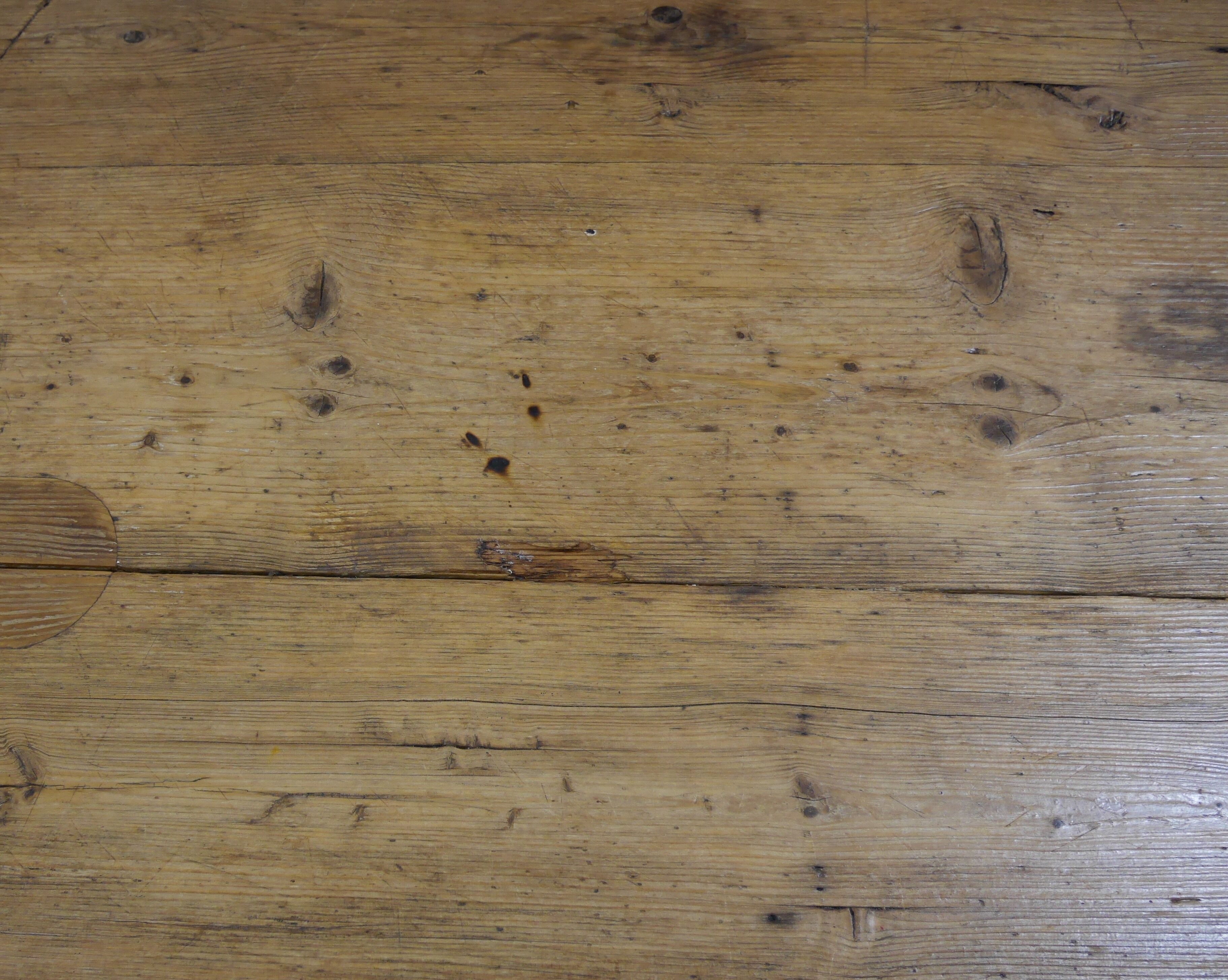 Table ferme en sapin