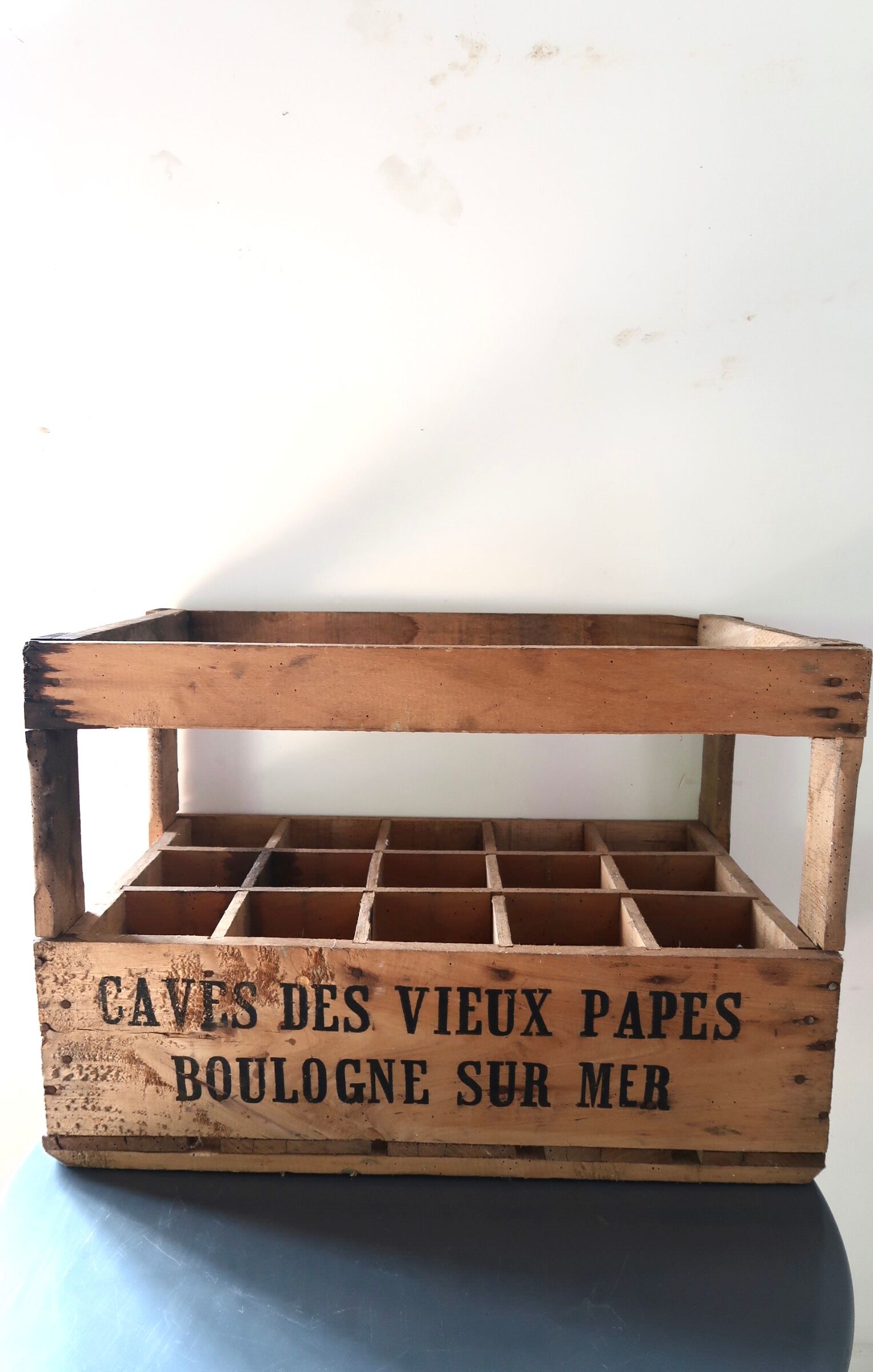 Wooden bottle locker box