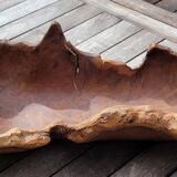 Ancienne corbeille en bois sculpté