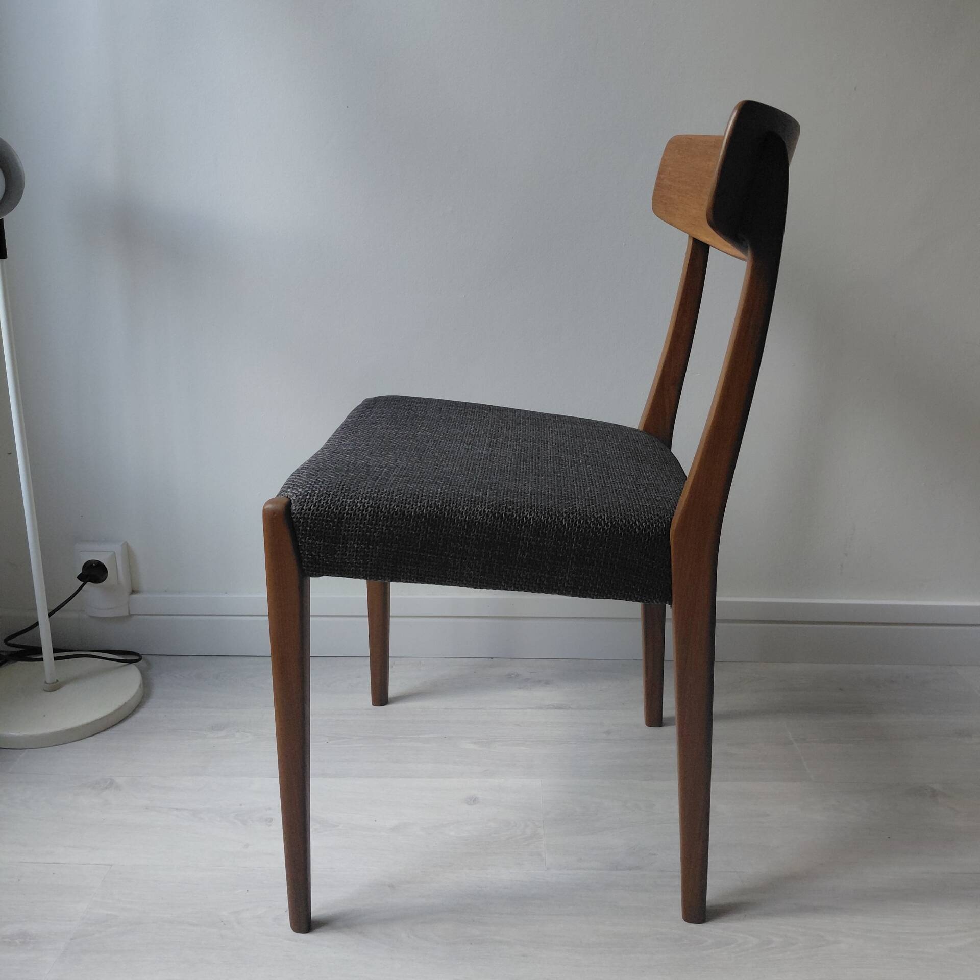 vintage Swedish Scandinavian chairs TRIBO – P. Karaborgs Möbelindust