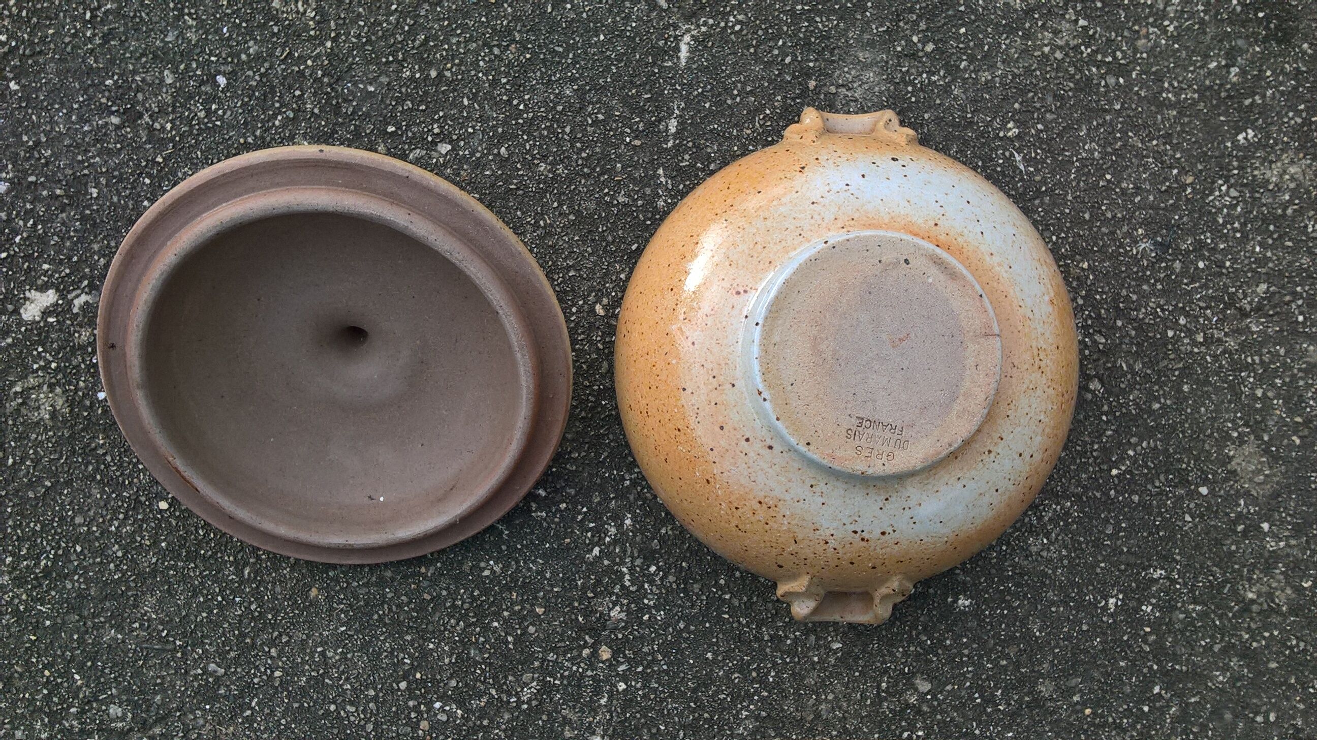 Covered bowl in Marais sandstone