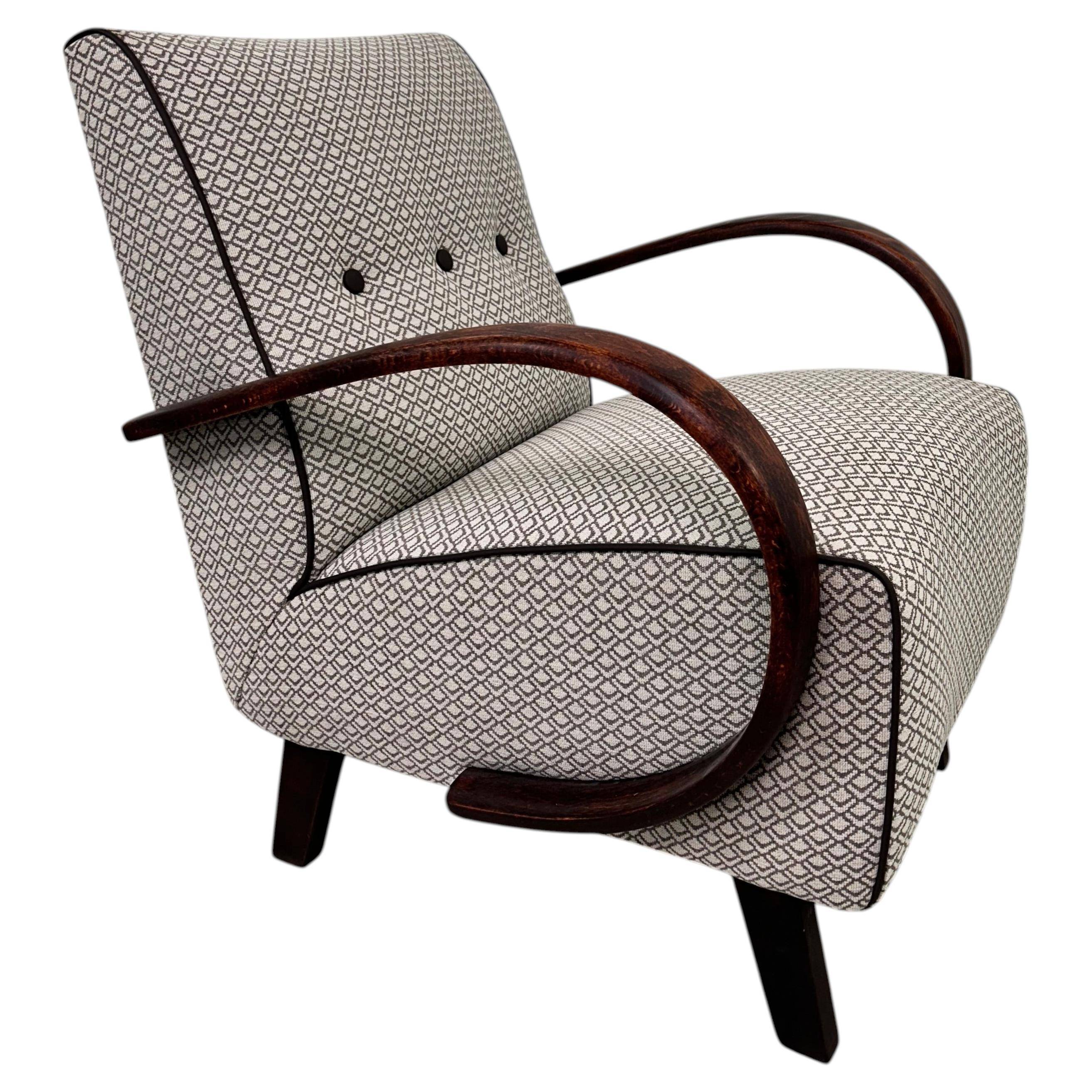 Art Deco armchair by Jindřich Halabala for UP Závody