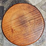 Tripod stool with spool legs