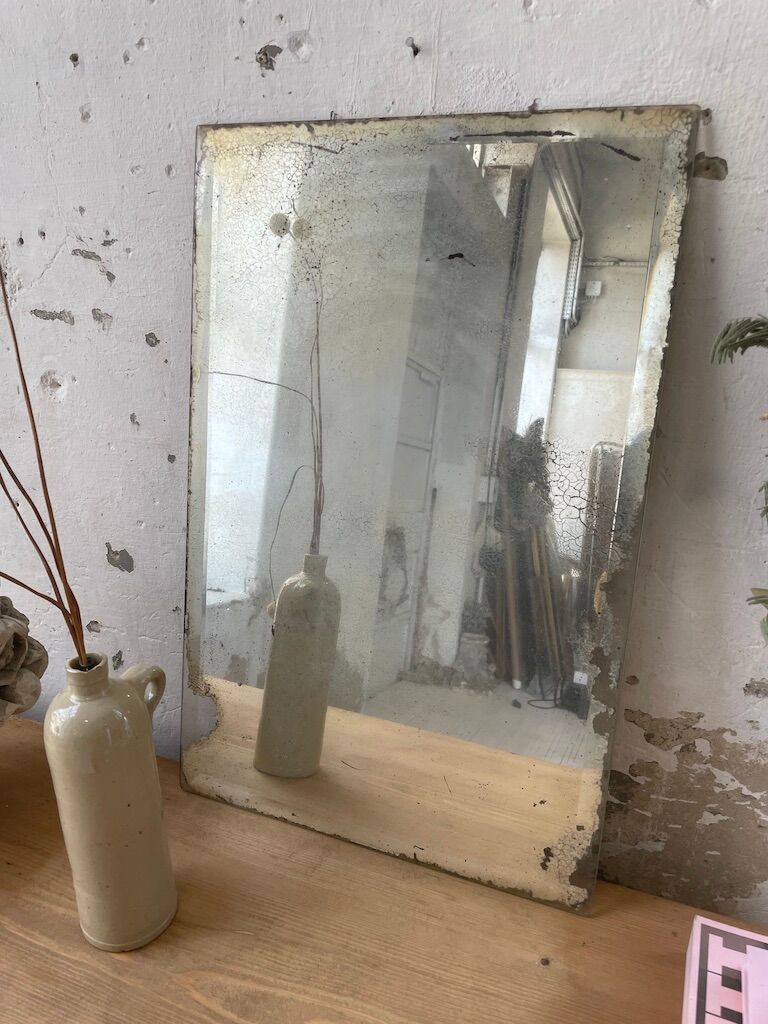 Very stung old bevelled mirror 39x60cm