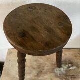 Tripod stool with turned feet