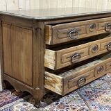 Commode d'époque Louis XV XVIIIème en noyer plateau peint en gris patiné