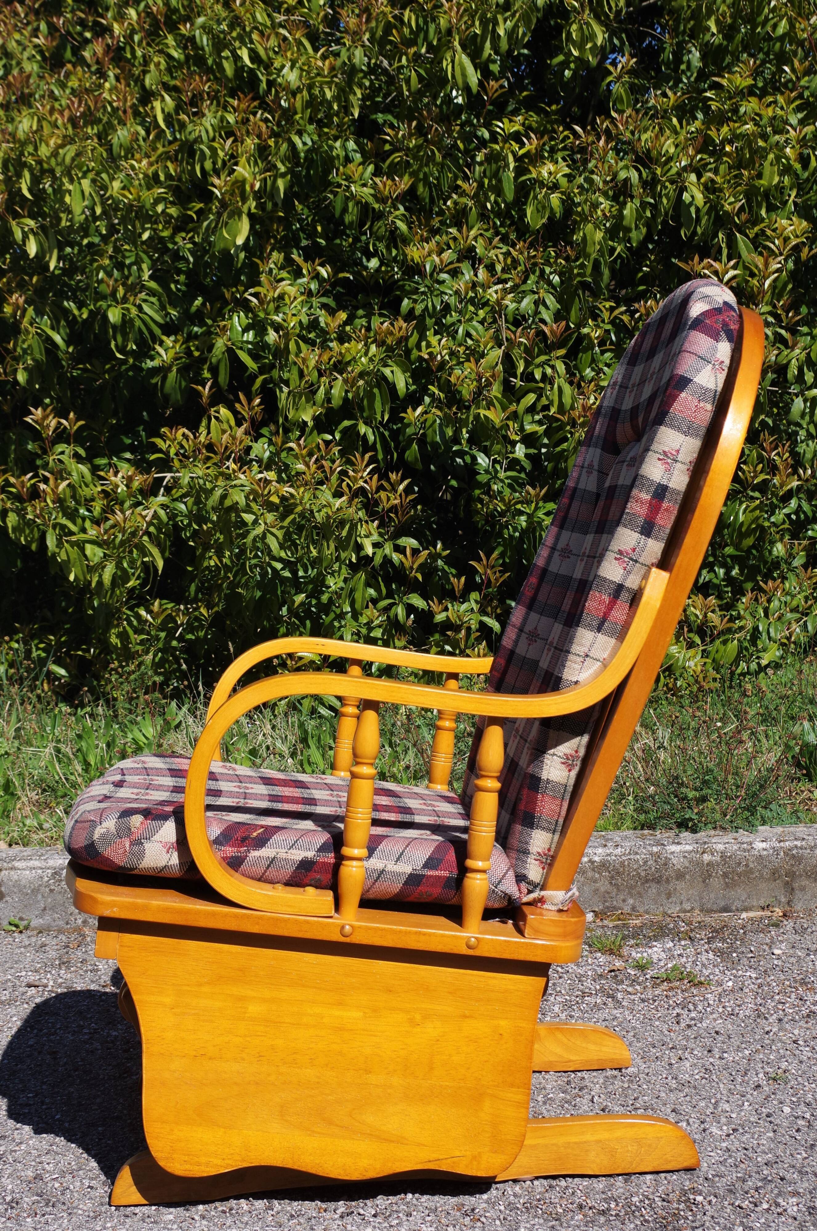 Rocking chair in pine, 1970s