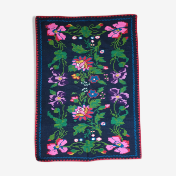 Handwoven summerish floral rug, black background with colorful delicate flowers 152x238cm