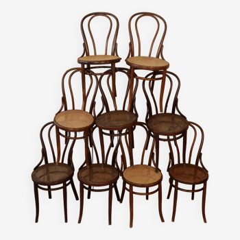 Série de 12 chaises bistrot fischel n18