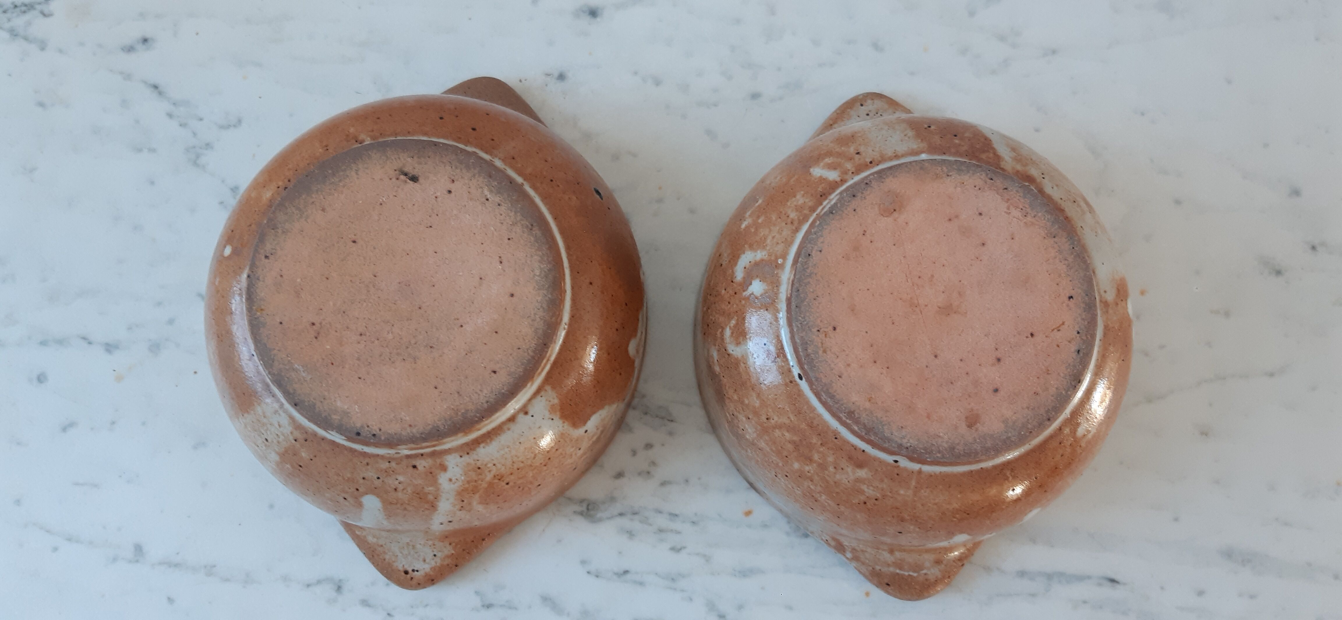 Duo of ear bowls in artisanal sandstone 70s