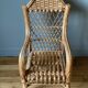 Fauteuil vintage en rotin pour enfant