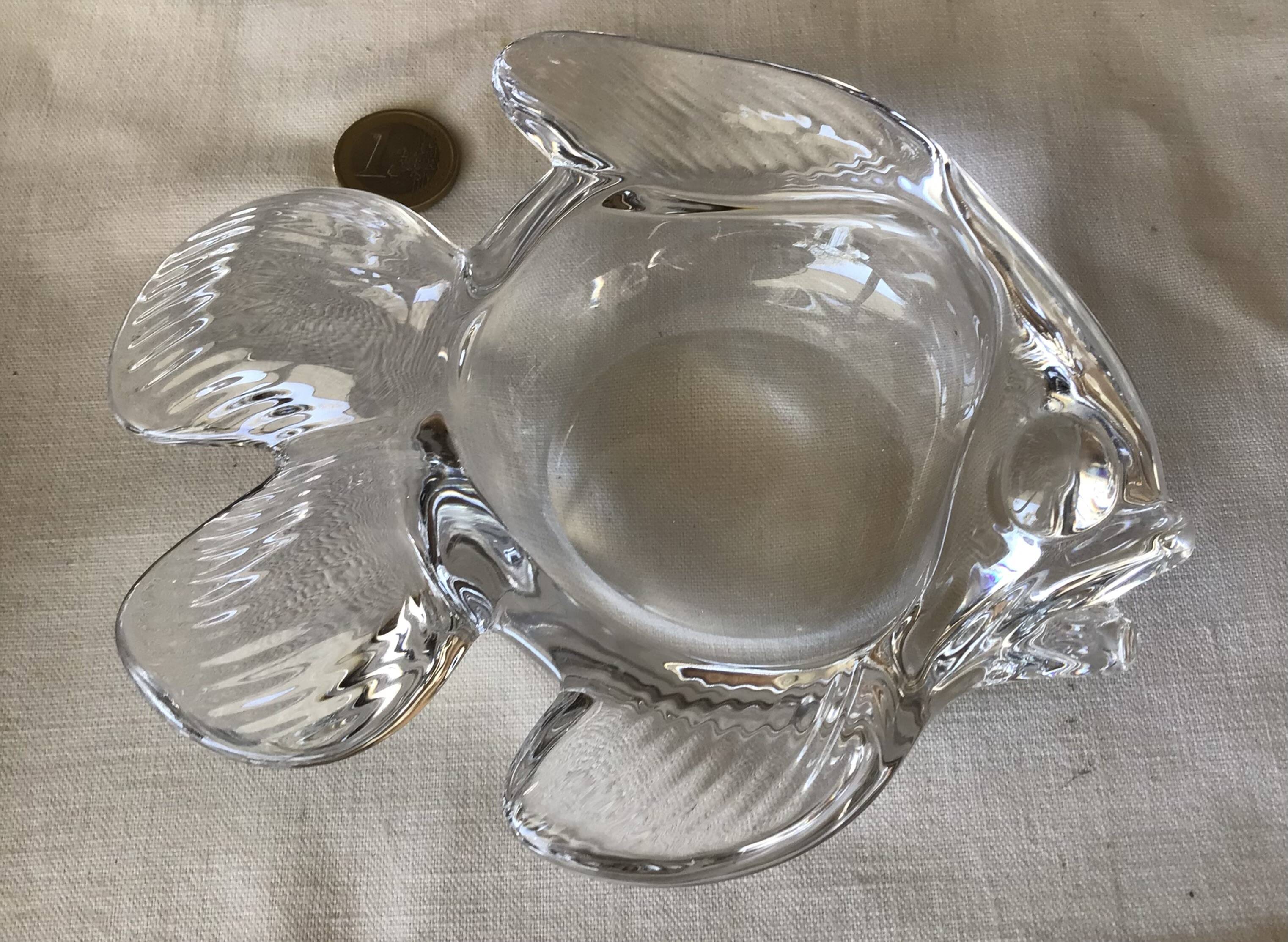 Vannes crystal fish pocket emptier