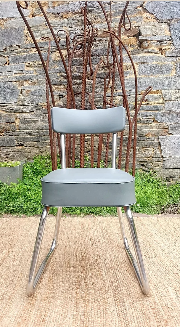 Industrial workshop chair in skai