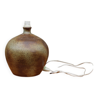 Handcrafted sandstone lamp base – Unique piece with a raw and natural style