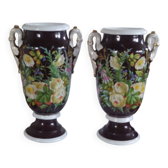 Paire de vases en porcelaine XIXème