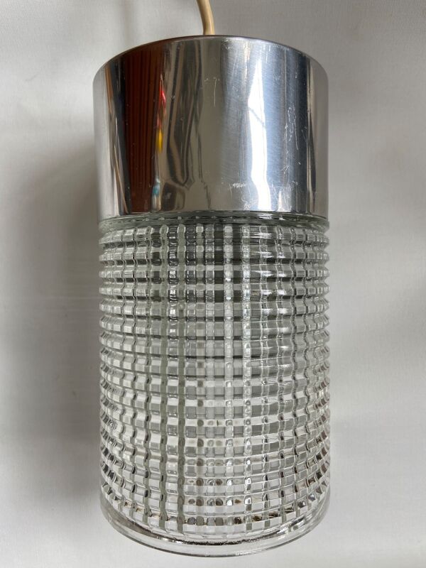 Suspension en verre ciselé et métal chromé