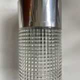 Hanging in chiseled glass and chrome metal