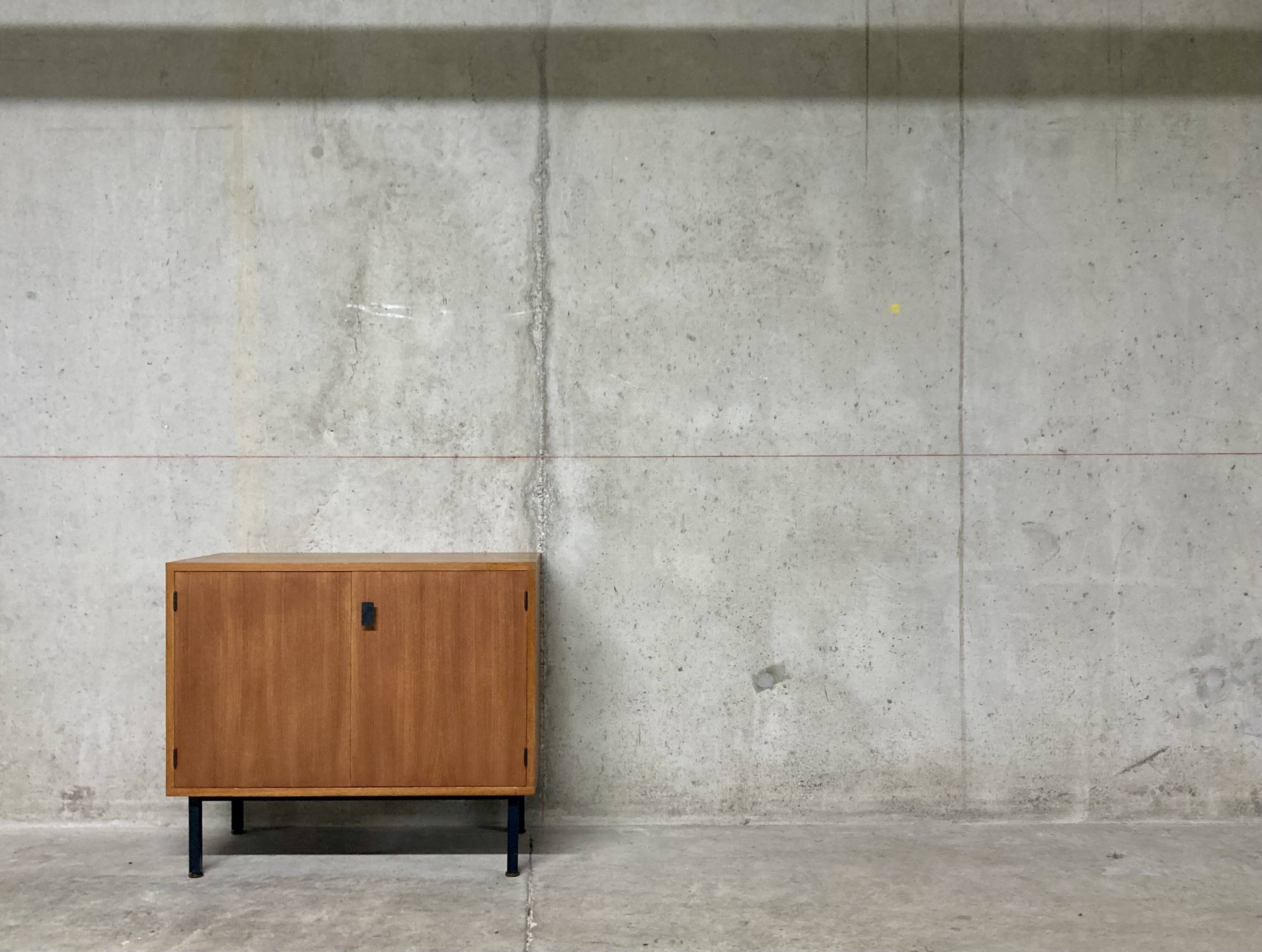Buffet moderniste Antoine Philippon et Jacqueline Lecoq  vintage années 60