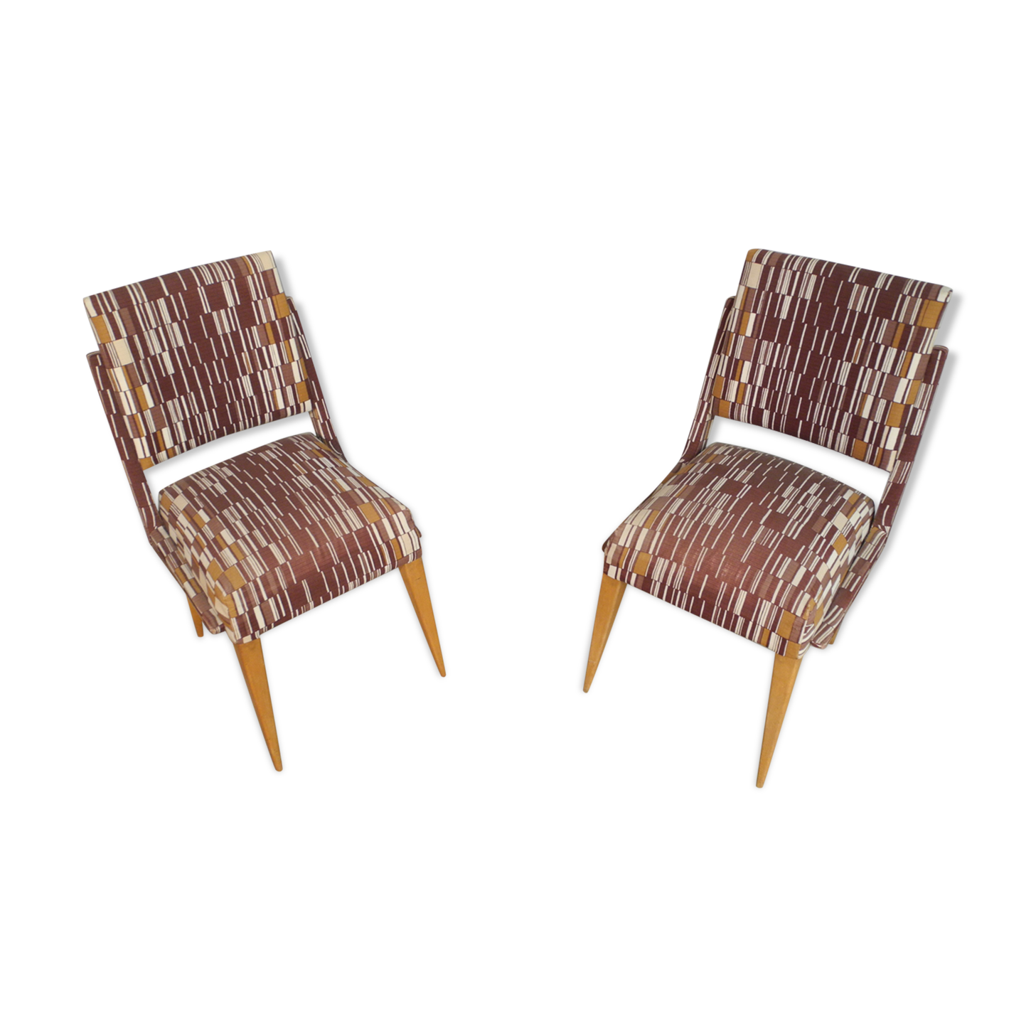 Lot of 2 vintage chairs