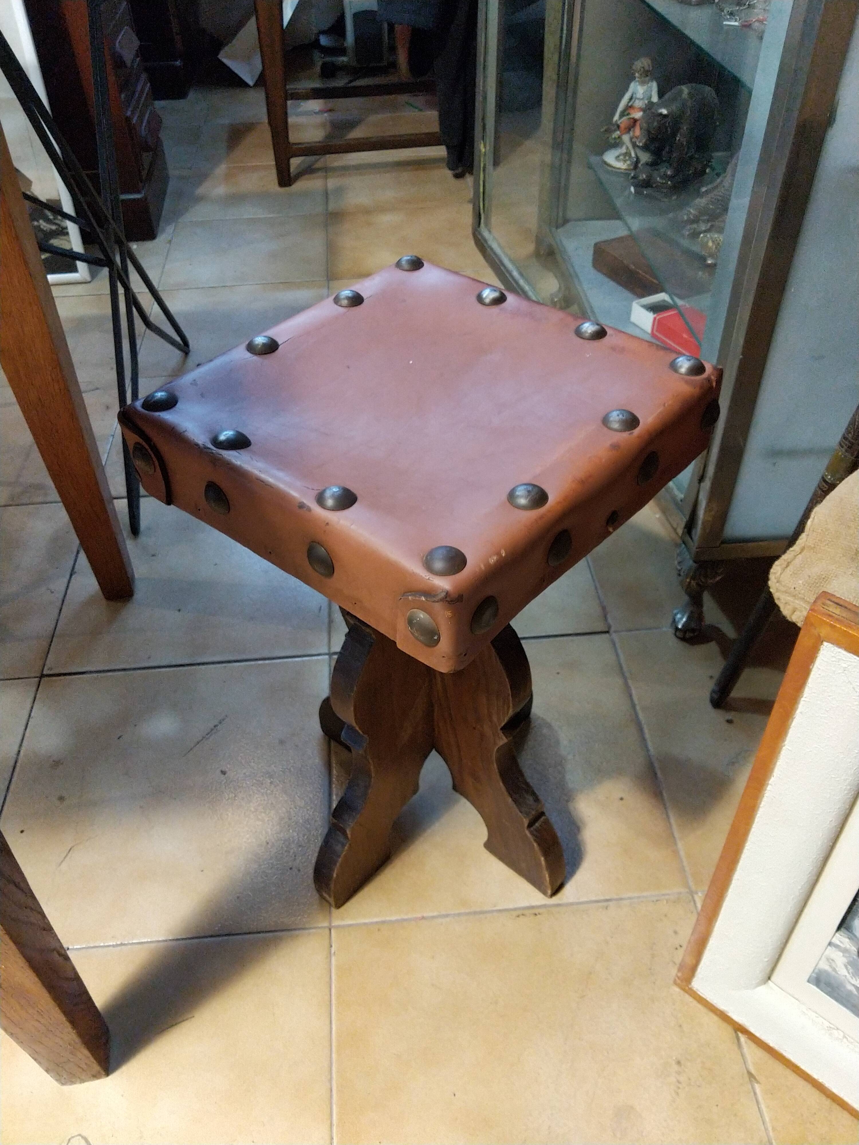 Leather tabouret