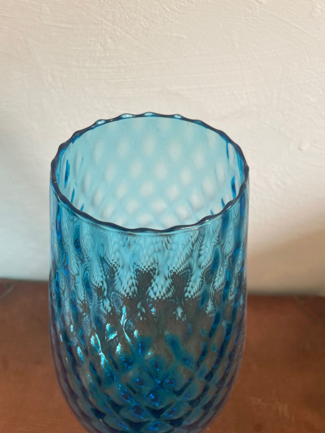 Vase sur pied italien