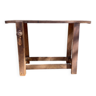 Carpenter's workbench