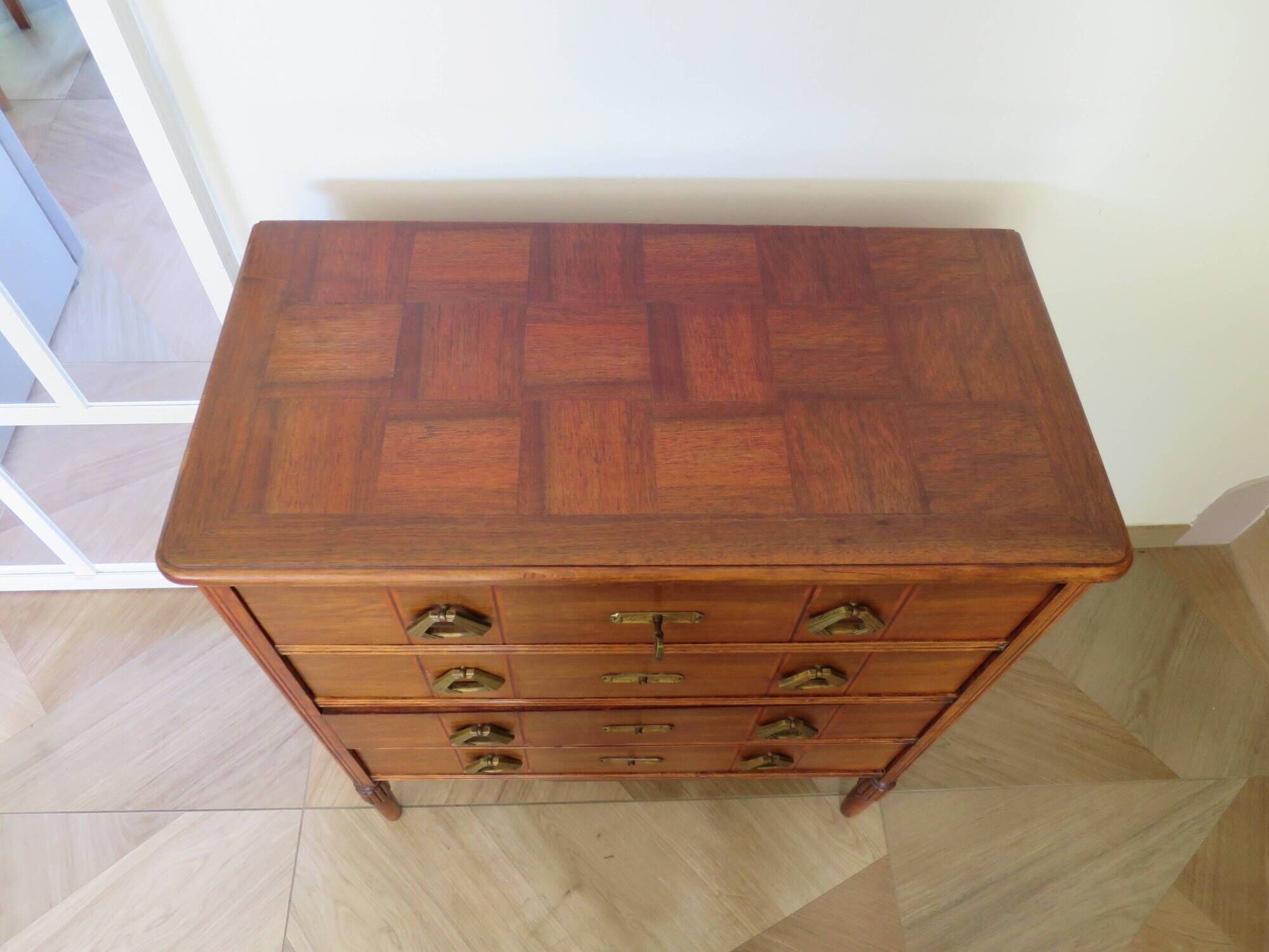 Art Deco chest of drawers - 4 drawers - locks - checkered wood veneer top - 50s