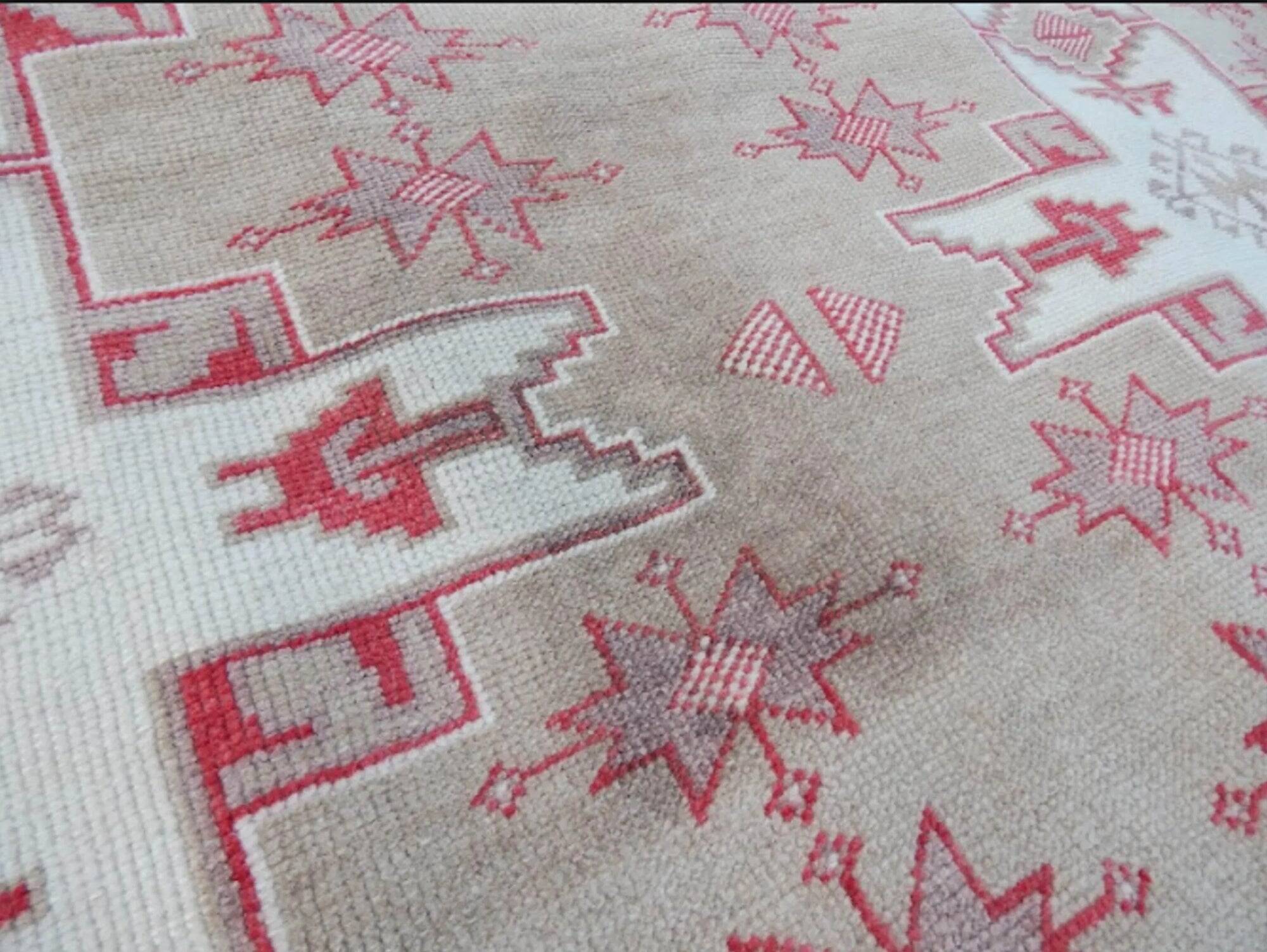Vintage Turkish Oushak rug 146x183 cm
