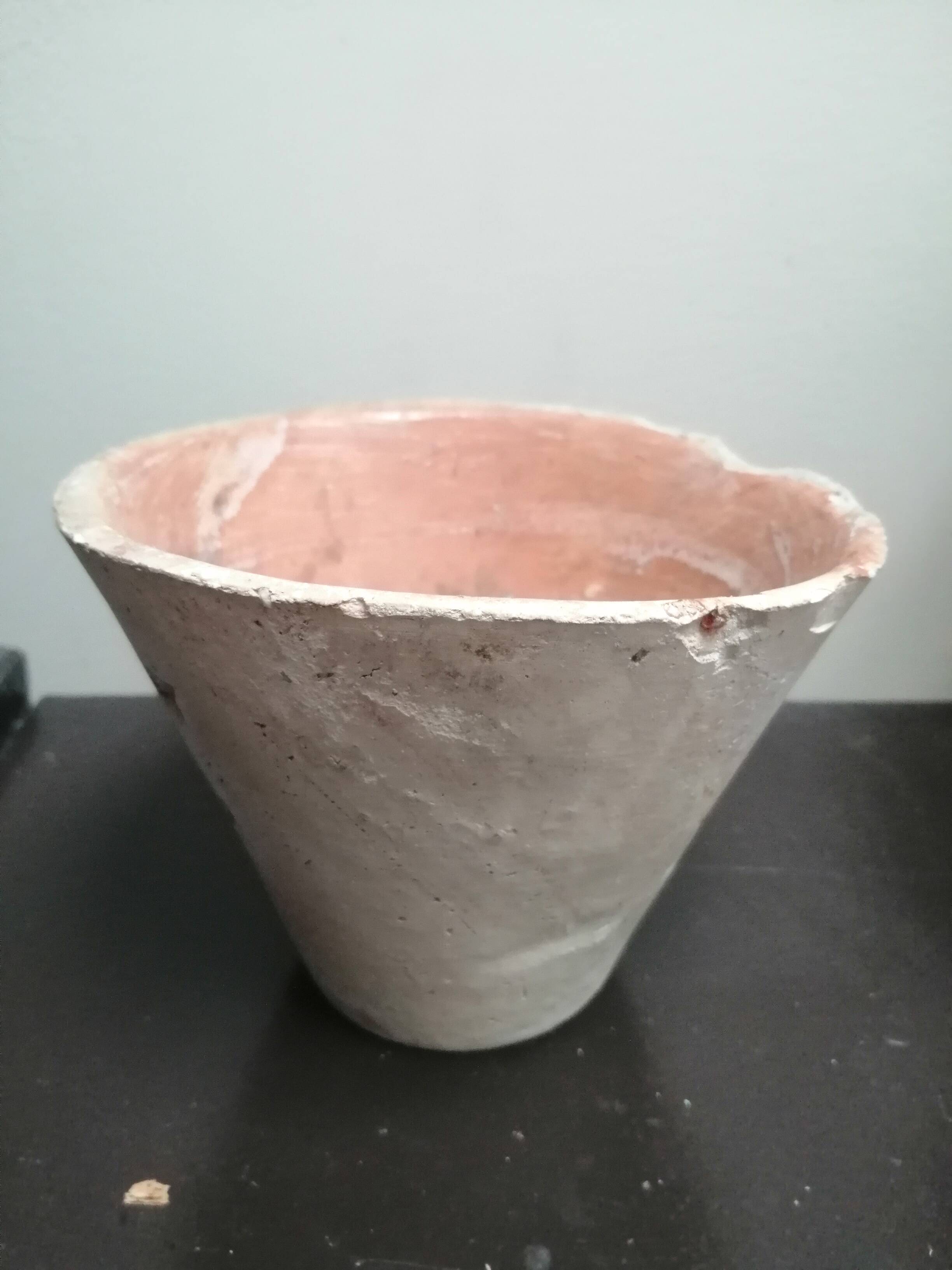 Landais resin pot