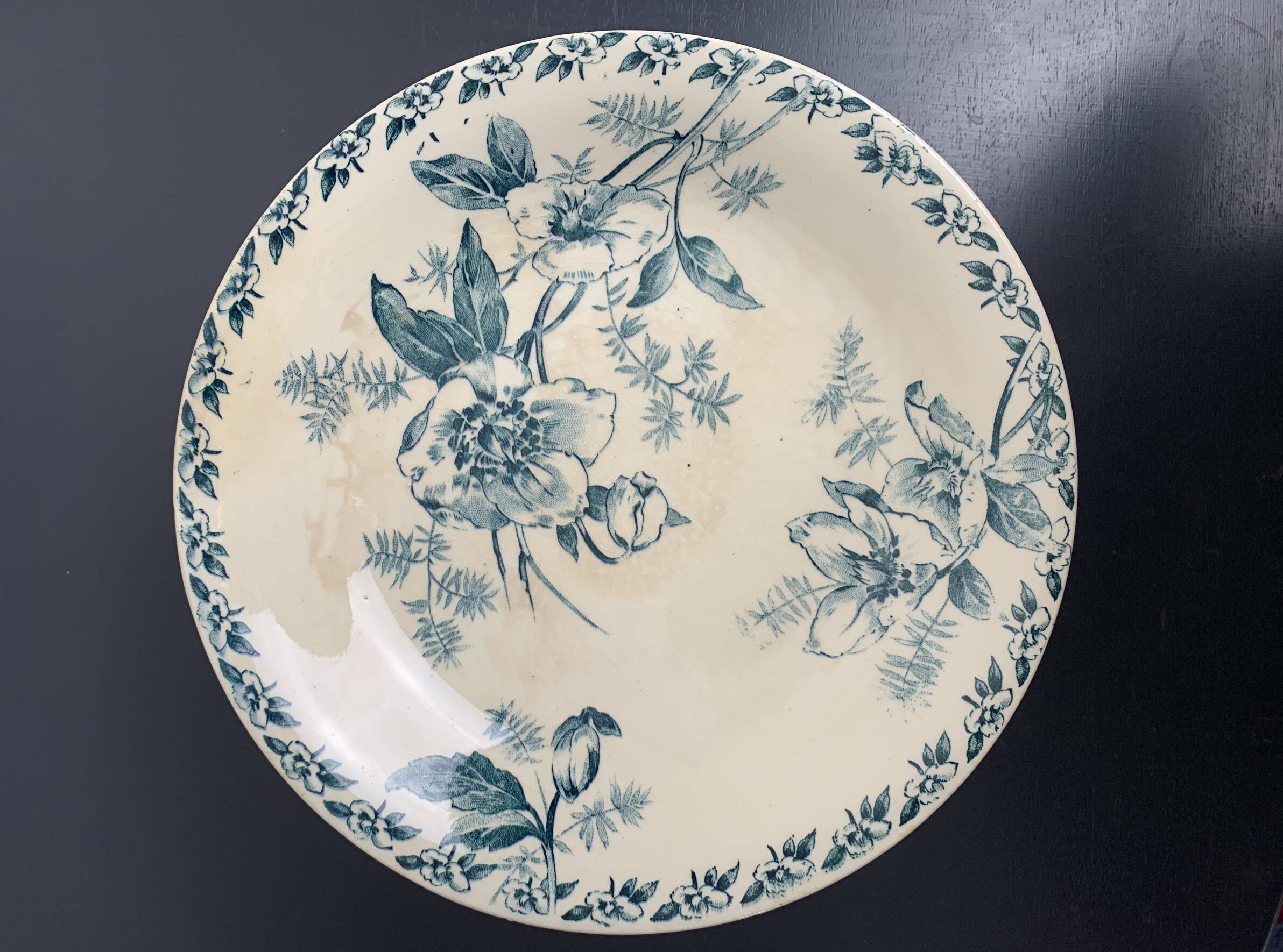 Opaque porcelain compotier from Gien Terre de fer