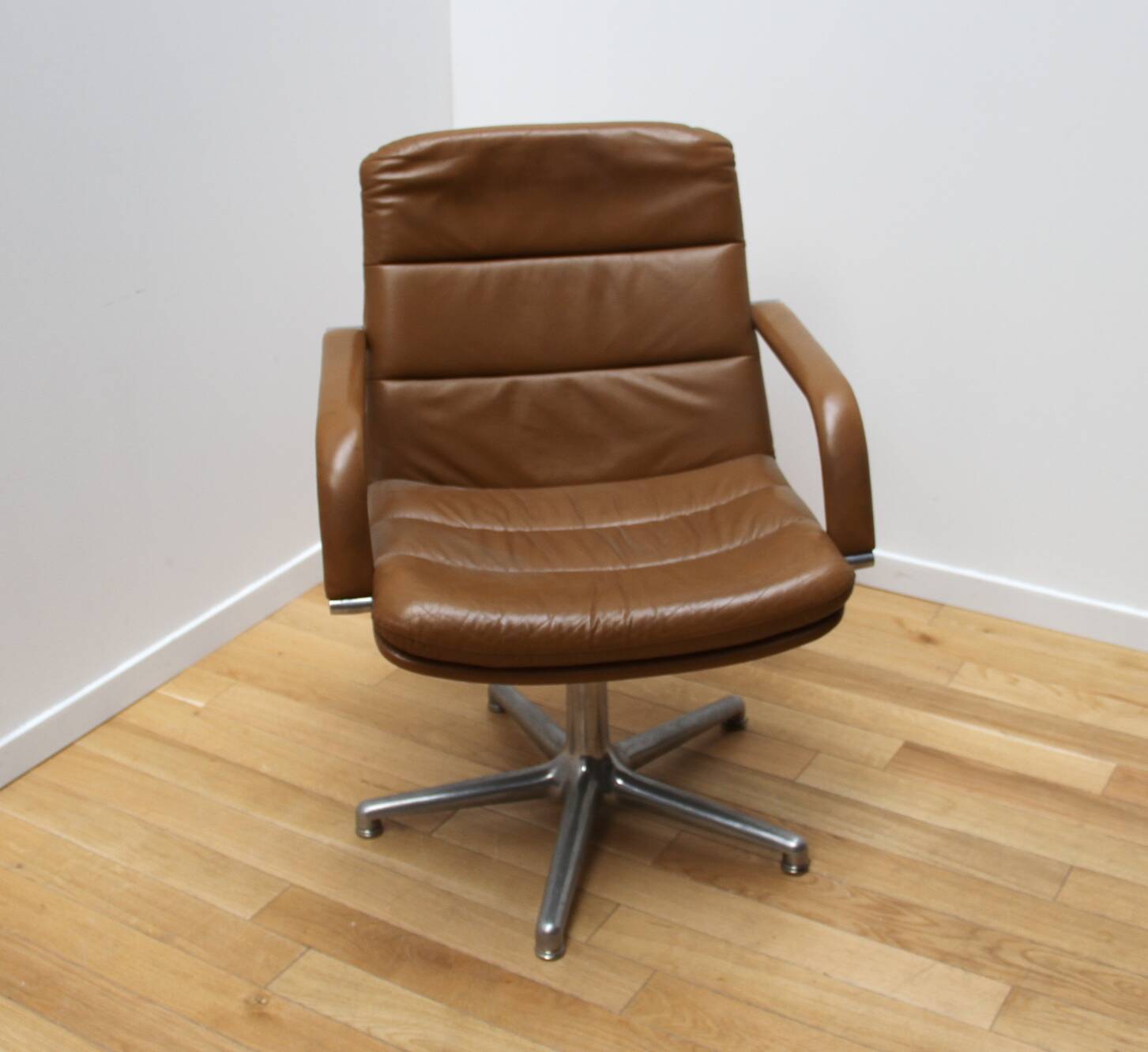 Channel office chair, Artifort