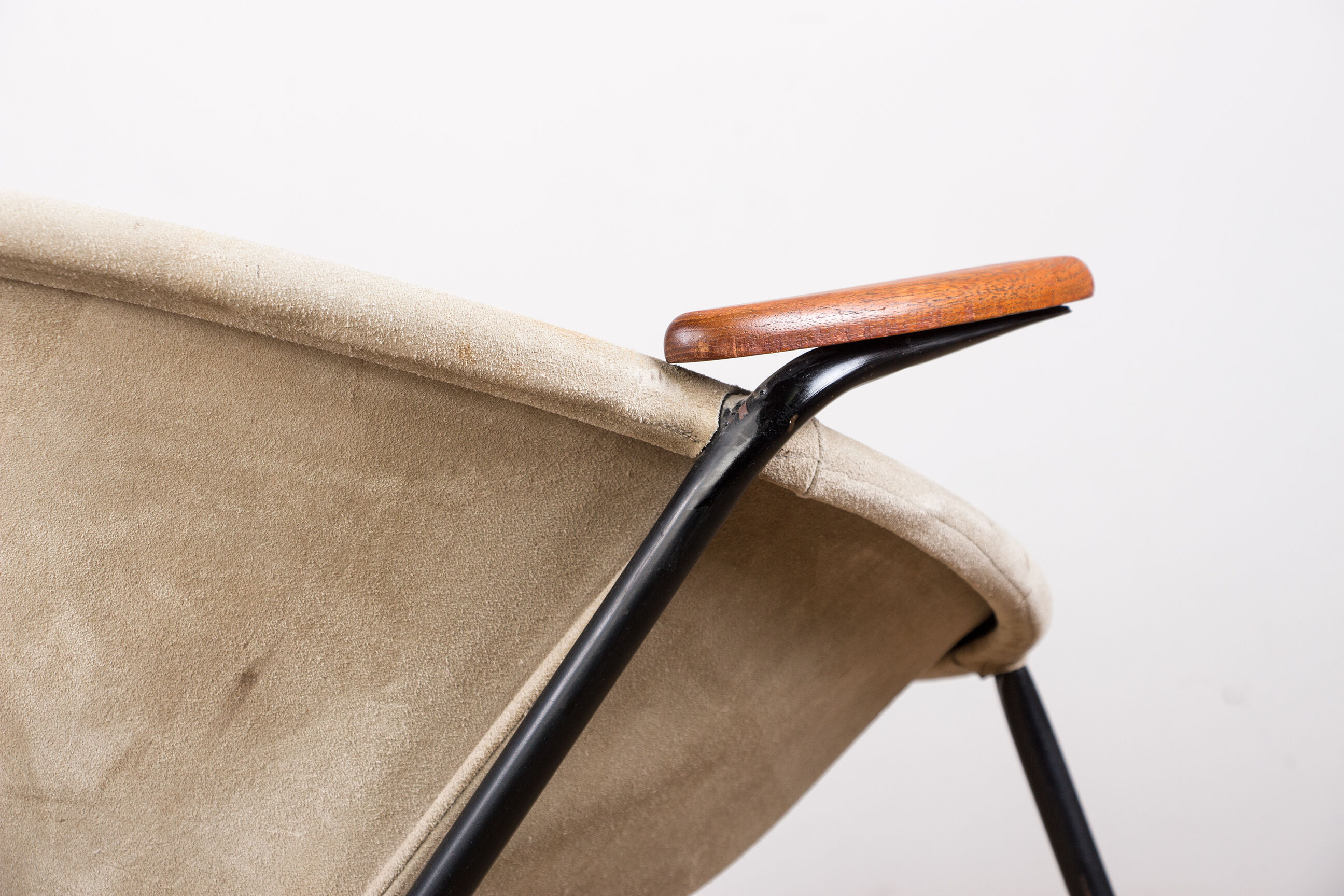 Danish armchair in Leather, Steel and Teak, Balloon model by Hans Olsen 1960.