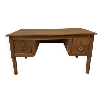 Solid wood coffee table with drawers – chic country style