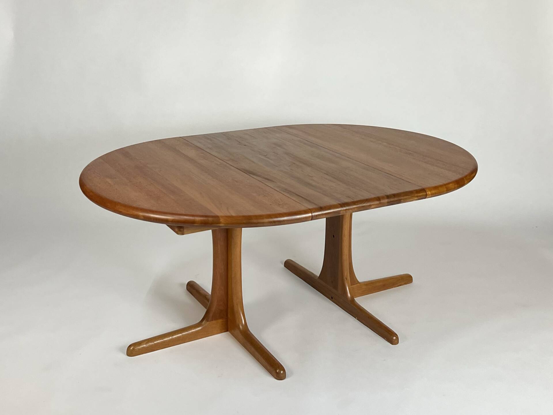 Vintage round teak dining table solid wood danish design 70s