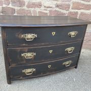 Alsatian curved chest of drawers XVIIIth patinated