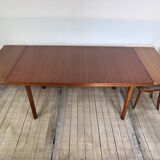Scandinavian style extending teak table, French manufacture, 1960s