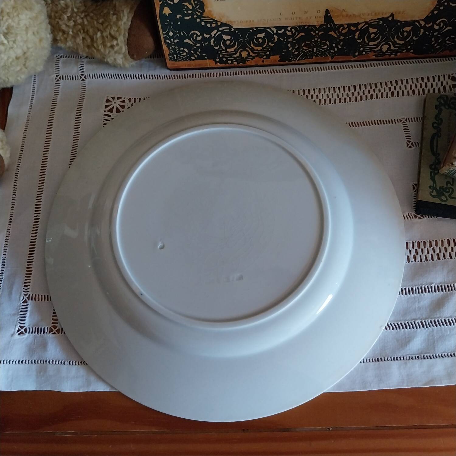 Large iron earth dish Campanules Saint Amand Hamage