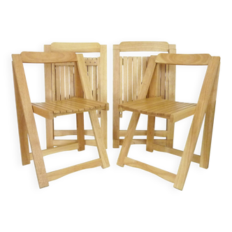 Set of 4 Vintage folding chairs in light wood