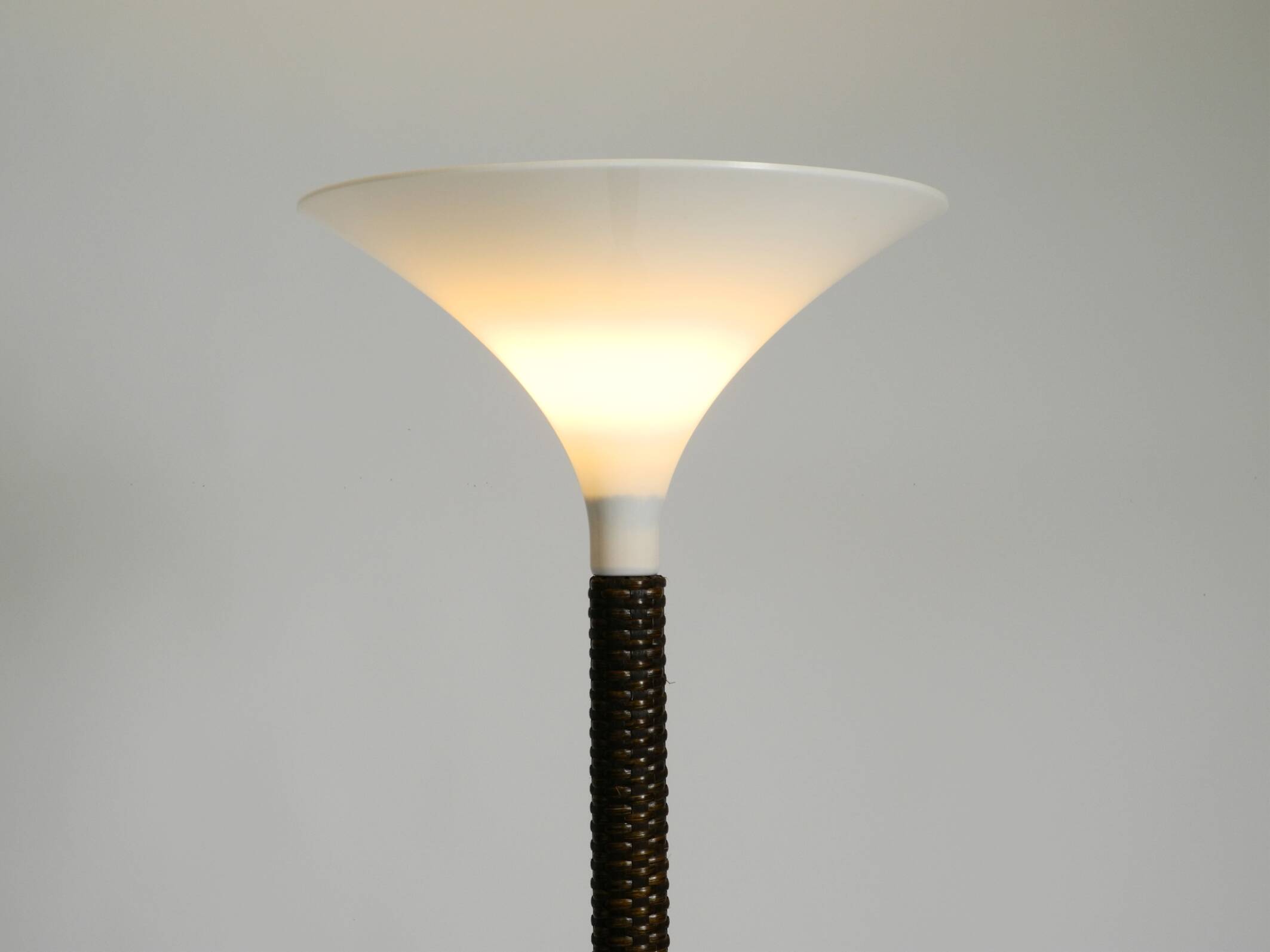 XL 70s Tulip floor lamp with a brown wicker frame and a plexiglass shade