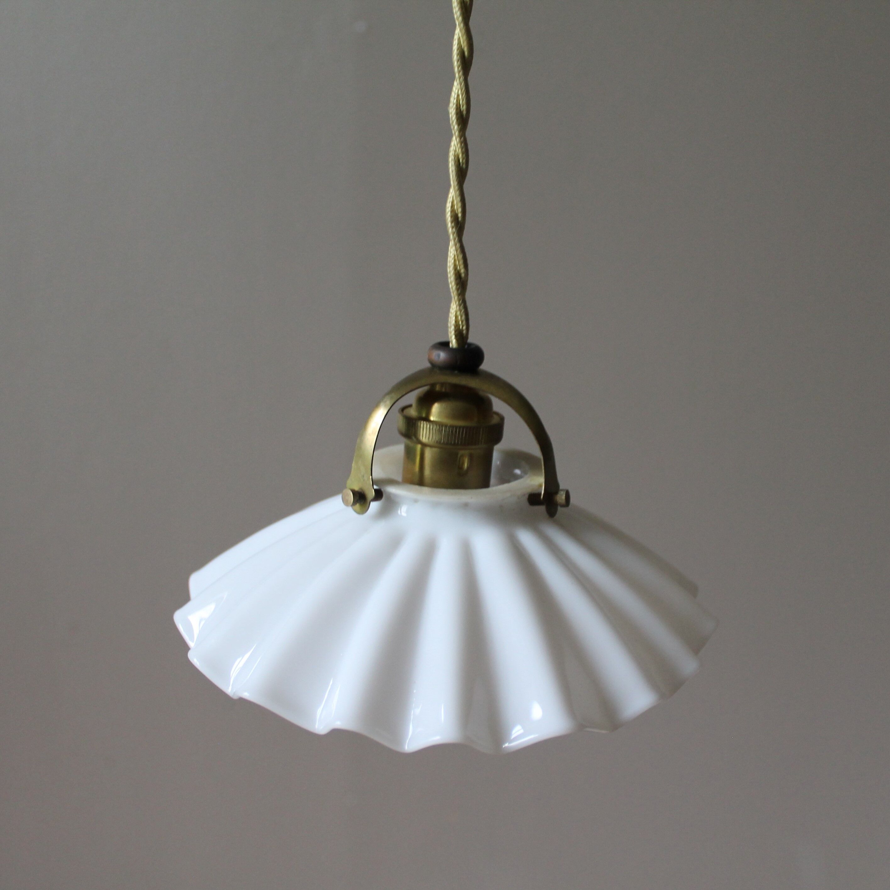 Vintage pendant lamp in opaline