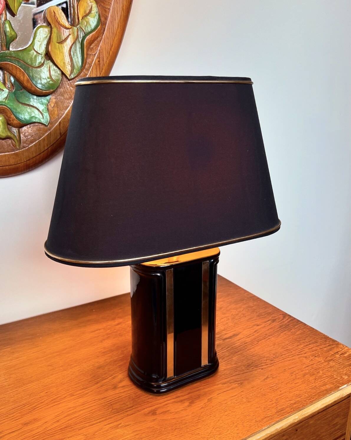 Vintage black & gold ceramic table lamp