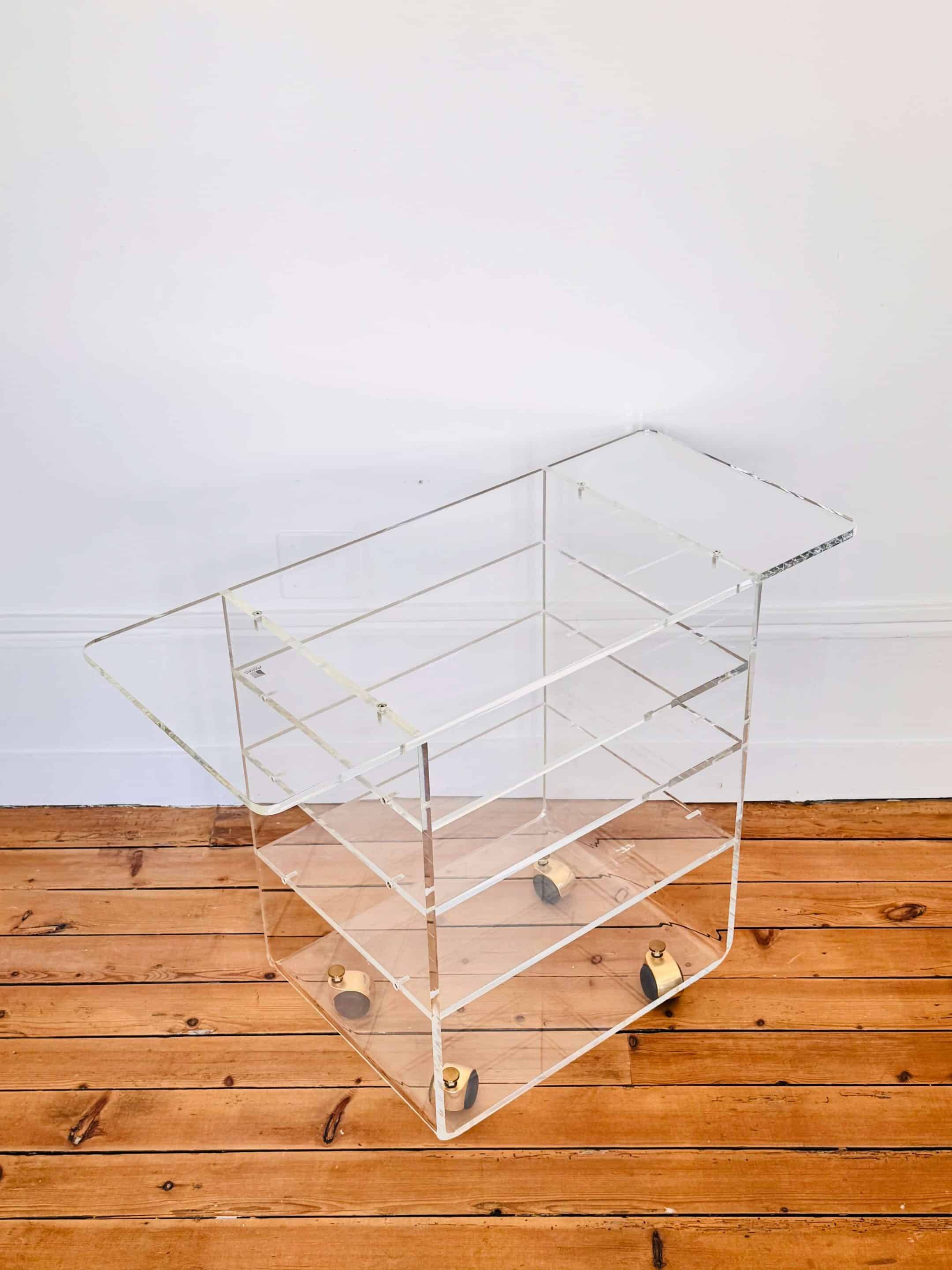 David Lange serving trolley for Marais International