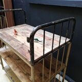 Industrial trolley, roulette shelf