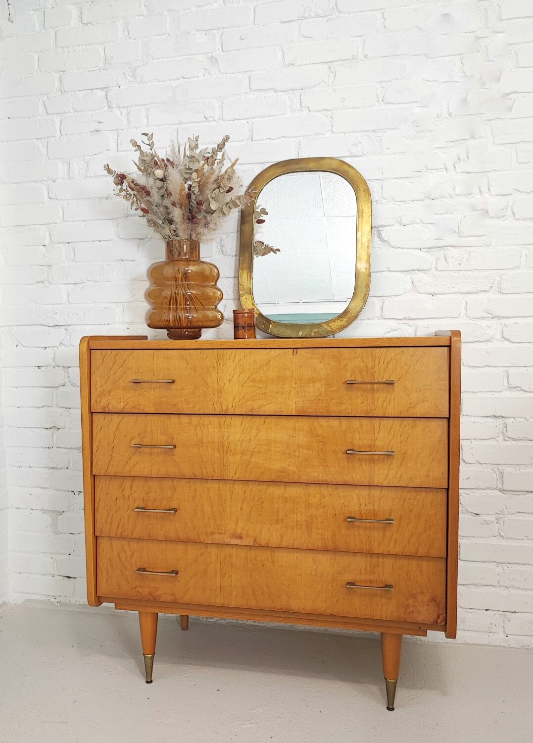 Vintage chest of drawers