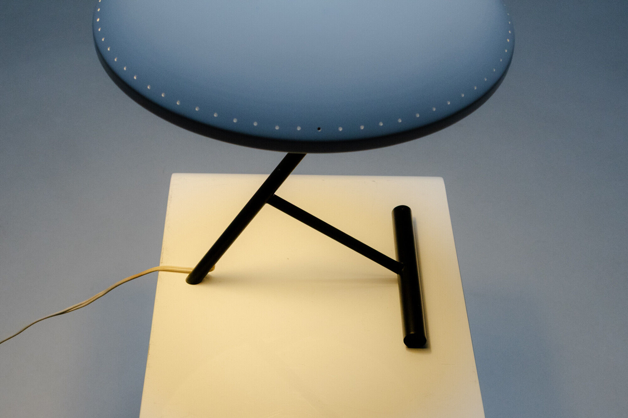 Lampe de bureau Blanc Negro Evoluon par Louis Kalff pour Philips, années 1950.