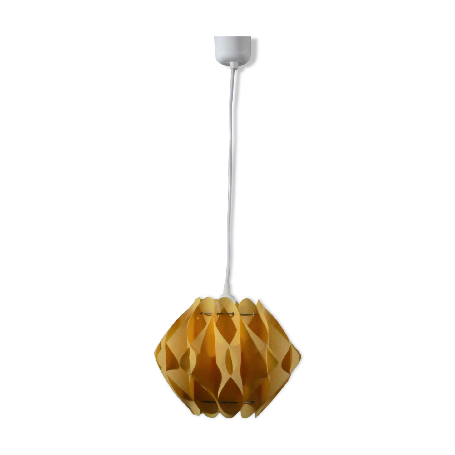 Hanging design 70