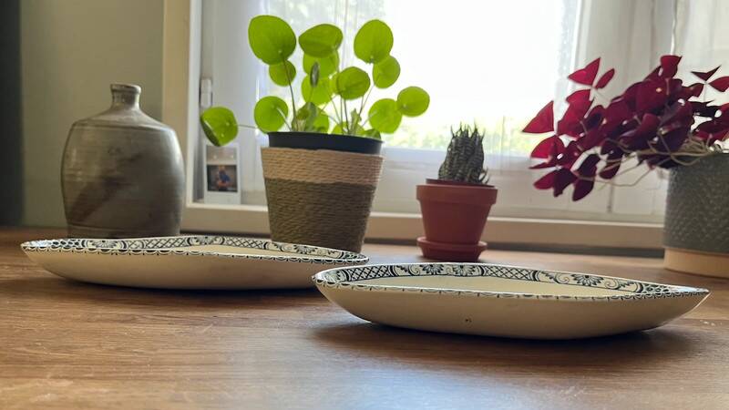 Antique earthenware dishes from Salins - Terre de fer