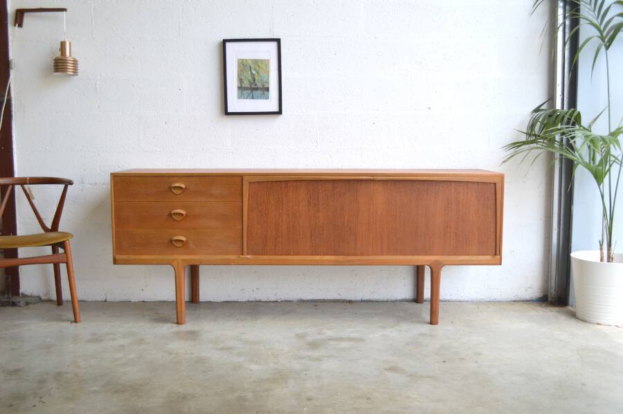 Scottish enfilade by McIntosh 200cm