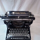 Underwood typewriter 1900
